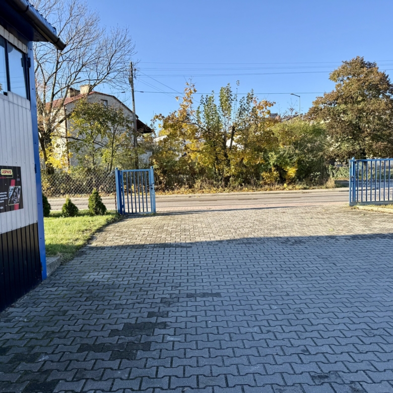 NA SPRZEDAŻ – nieruchomość usługowa z halami i biurem | duży potencjał inwestycyjny📍 ul. Stefana Żeromskiego, Tomaszów Lubelski