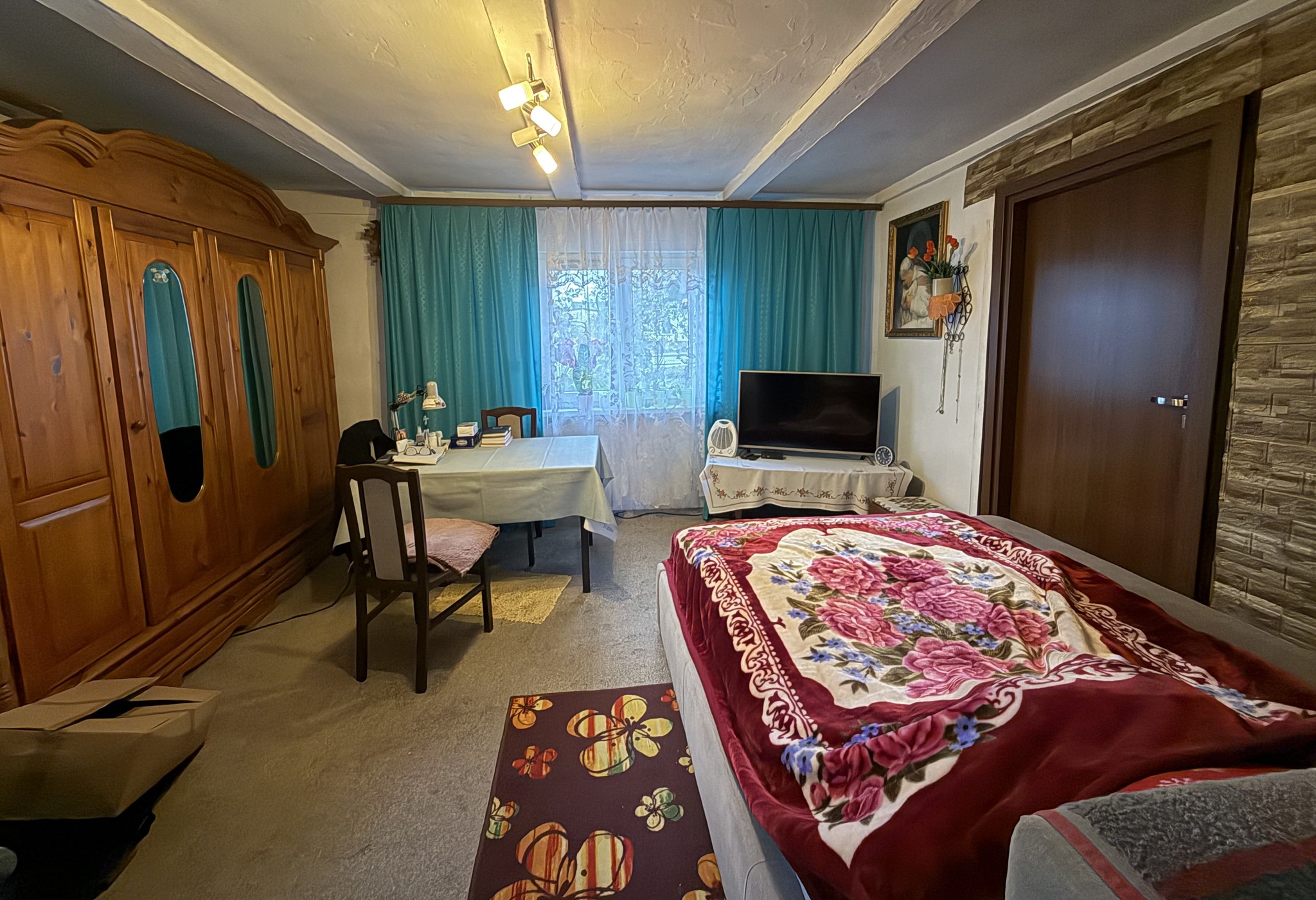 NA SPRZEDAŻ – dom z dużą działką i potencjałem w centrum Jarczowa📍 ul. 3 Maja, Jarczów