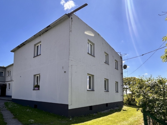 NA SPRZEDAŻ – bezczynszowe mieszkanie 57 m² z działką | Podlodów, gm. Ulhówek 🌿