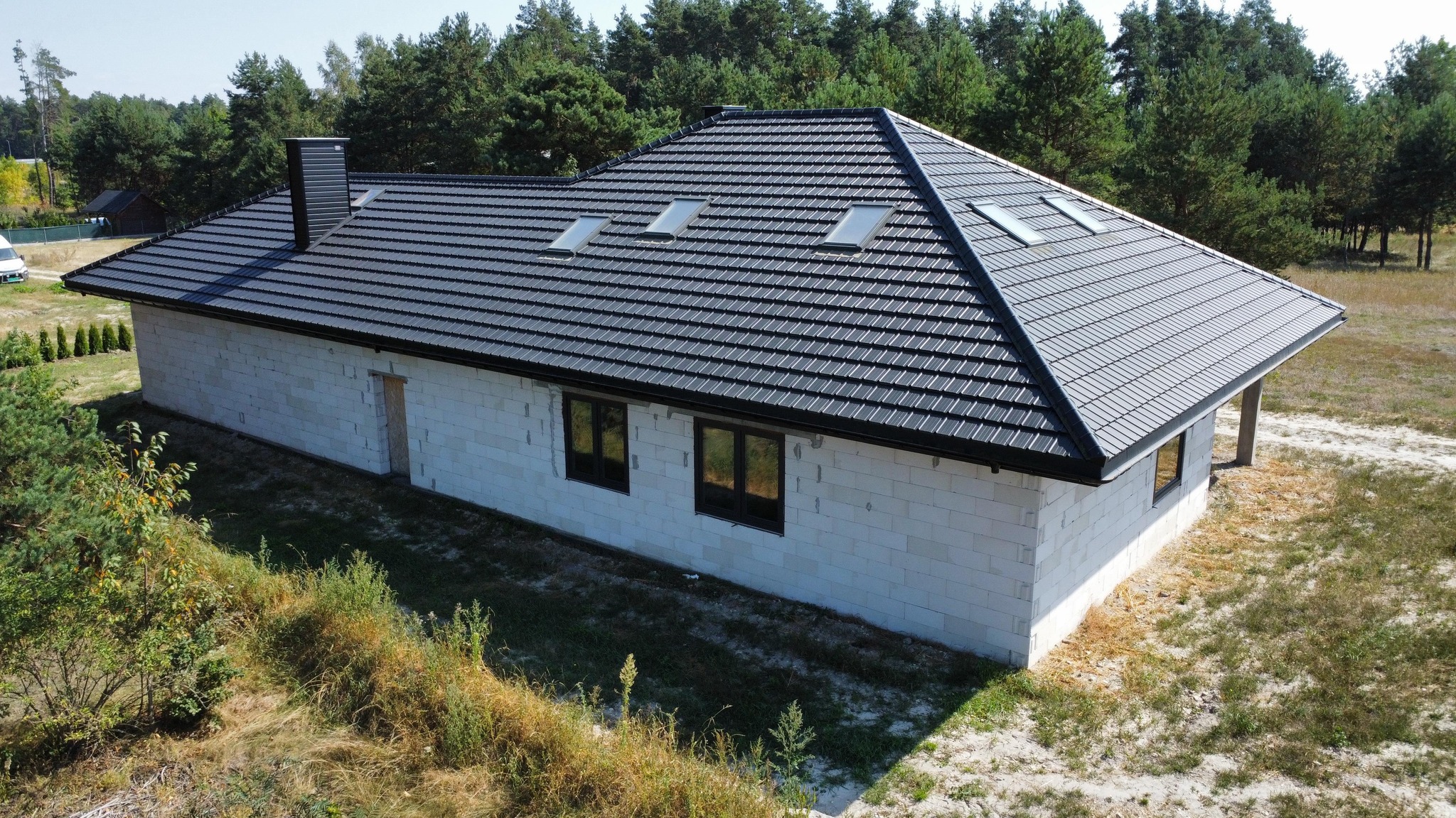 NA SPRZEDAŻ – przestronny dom jednorodzinny w malowniczej lokalizacji 🌿📍 Jeziernia, gm. Tomaszów Lubelski