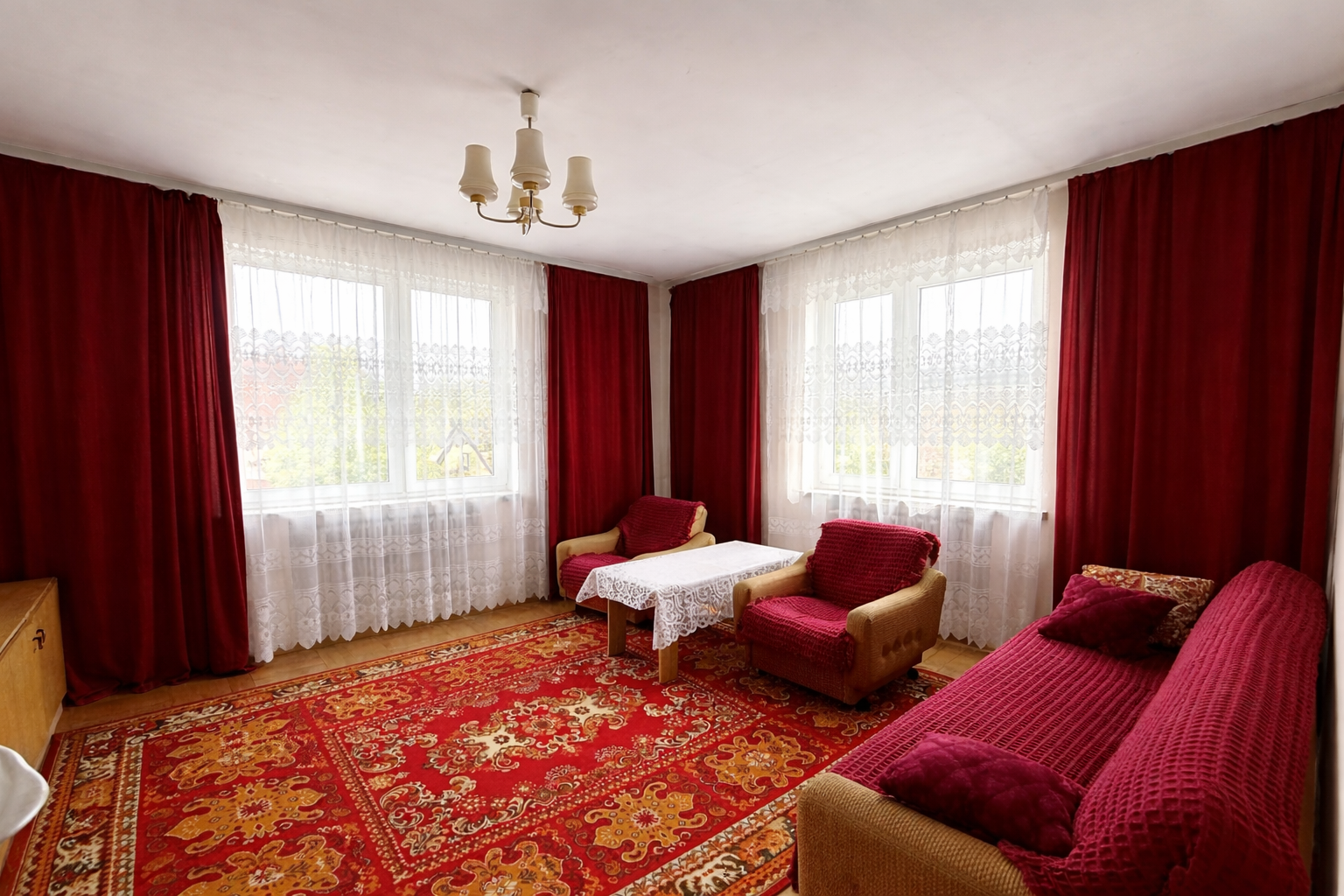 NA SPRZEDAŻ – dom w zabudowie bliźniaczej 120 m² z działką 7 arów | Tomaszów Lubelski📍 ul. Kopernika