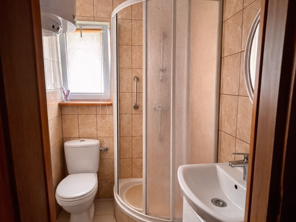 Wyjątkowa nieruchomość w sercu Roztocza – PaaryDom 75 m² • Działka 60 ar • Budynki gospodarcze • Pełne media • Blisko rzeki Tanew