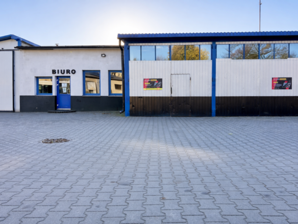 NA SPRZEDAŻ – nieruchomość usługowa z halami i biurem | duży potencjał inwestycyjny📍 ul. Stefana Żeromskiego, Tomaszów Lubelski